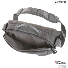 Load image into Gallery viewer, Skyridge™ Tech Messenger Bag 12.5L (CLOSEOUT SALE. FINAL SALE.)
